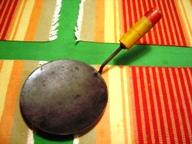 チャパティを焼く専用の道具「タワ」